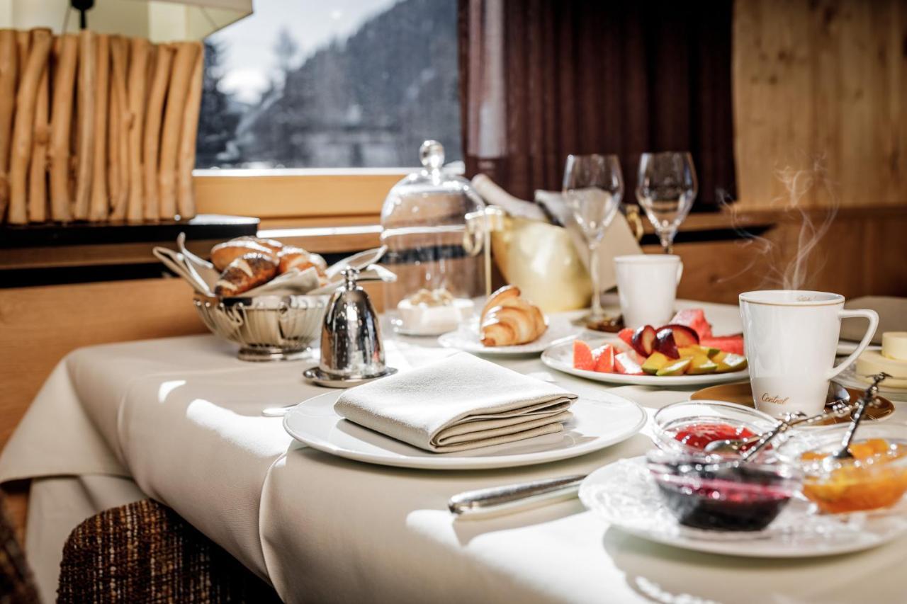 Alpen-Comfort-Hotel Central Наудерс Екстериор снимка